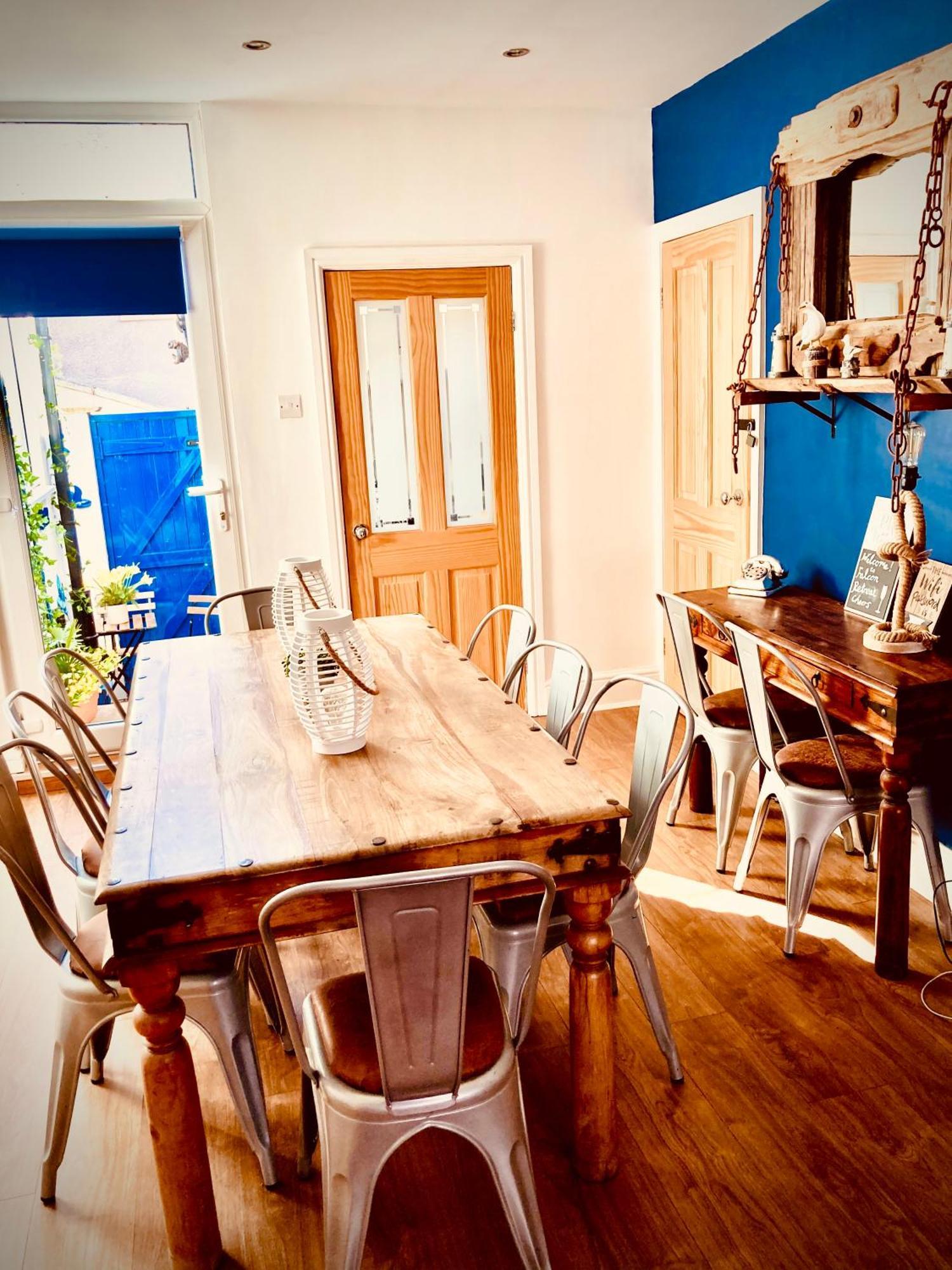 Falcon Retreat Whitby别墅 外观 照片